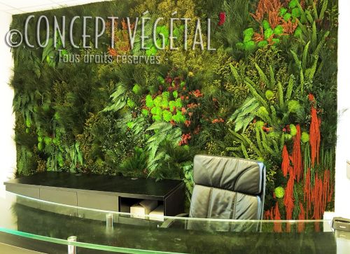 Mur végétal artificiel naturel sans entretien sur mesure pour l'intérieur  de la salle de restaurant de la Cucina à Saint Tropez dans le Var - Jungle  Art